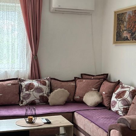 Apartment La Casa ปลูชิเน ภายนอก รูปภาพ