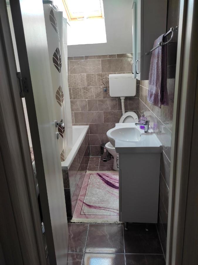 Apartment La Casa ปลูชิเน ภายนอก รูปภาพ