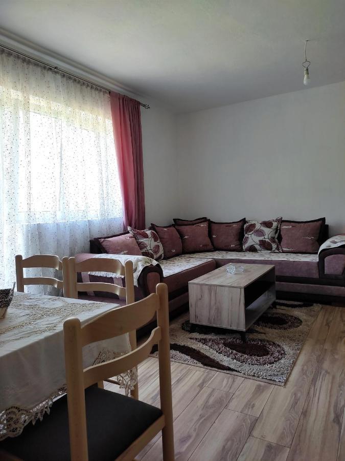 Apartment La Casa ปลูชิเน ภายนอก รูปภาพ