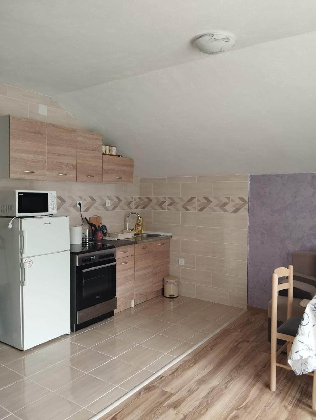 Apartment La Casa ปลูชิเน ภายนอก รูปภาพ
