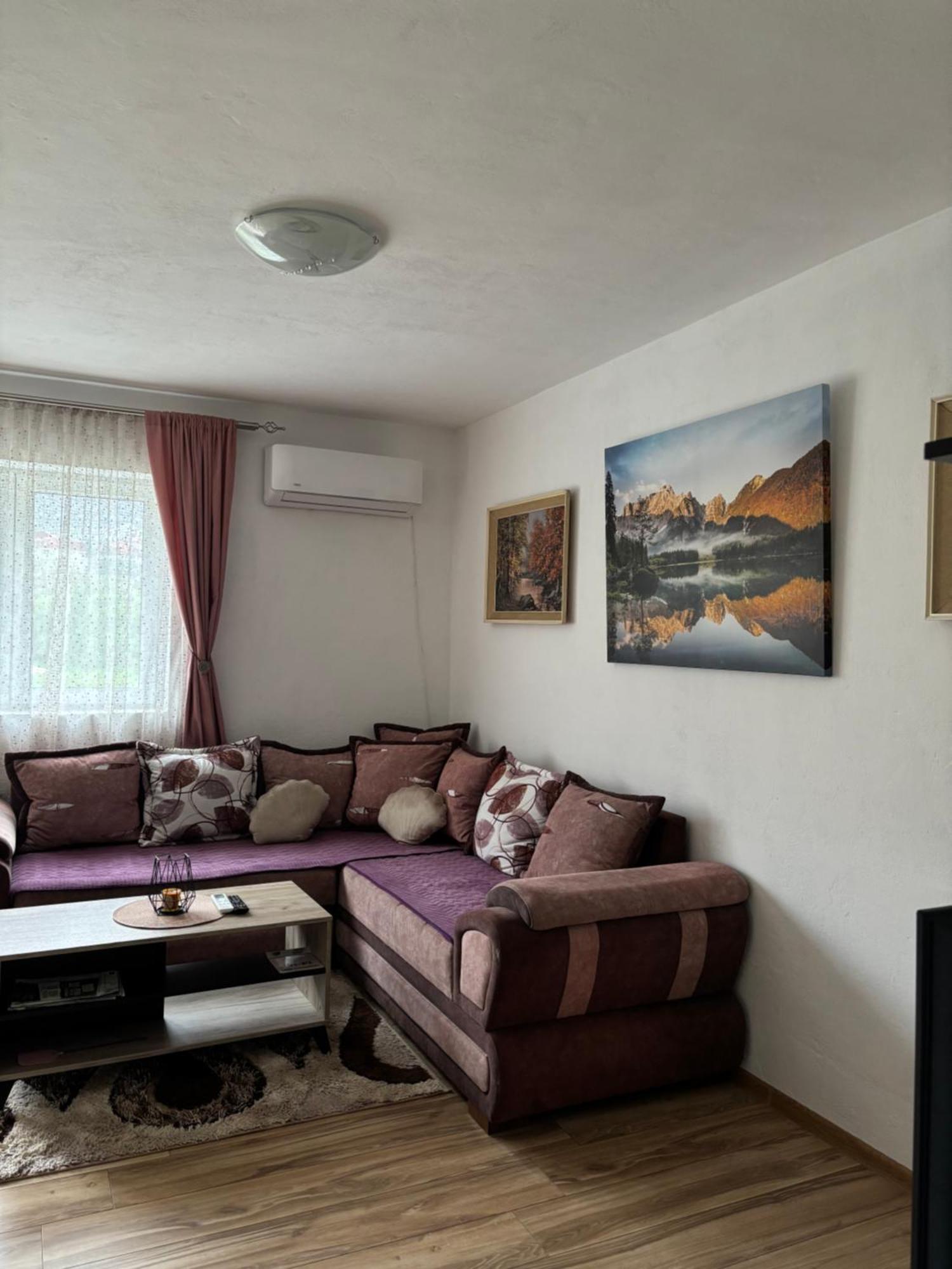 Apartment La Casa ปลูชิเน ภายนอก รูปภาพ