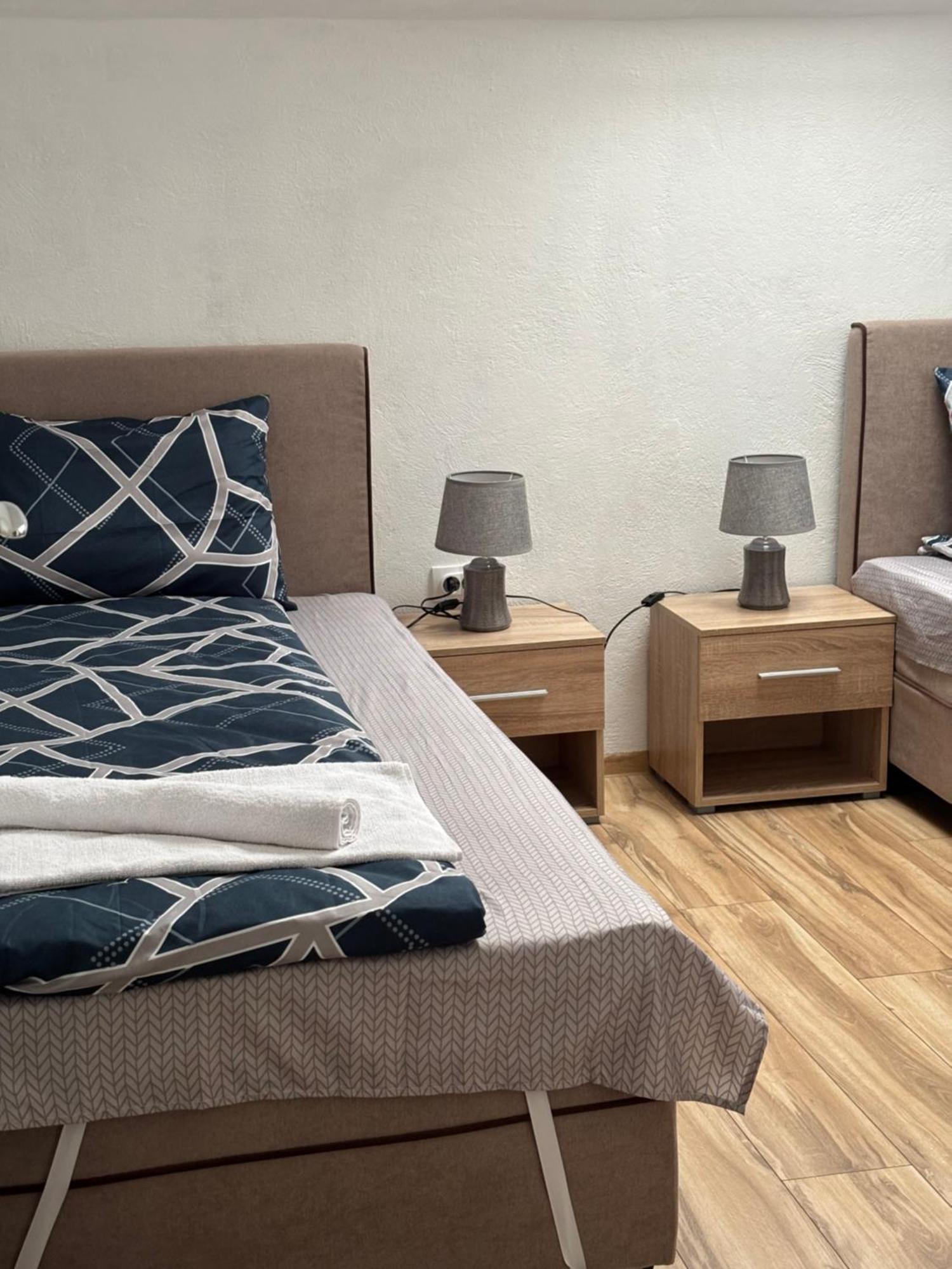 Apartment La Casa ปลูชิเน ภายนอก รูปภาพ